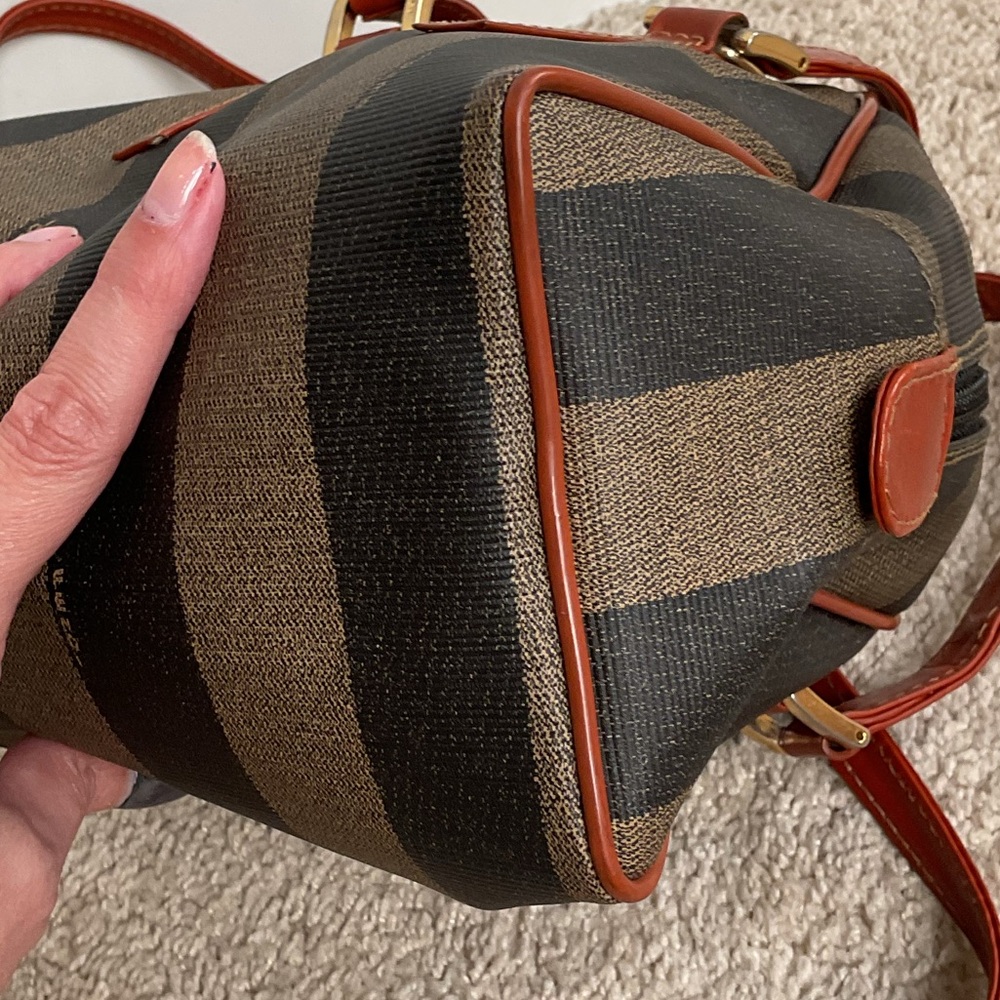 Fendi penguin small crossbody dome shape - Picture 7 of 12